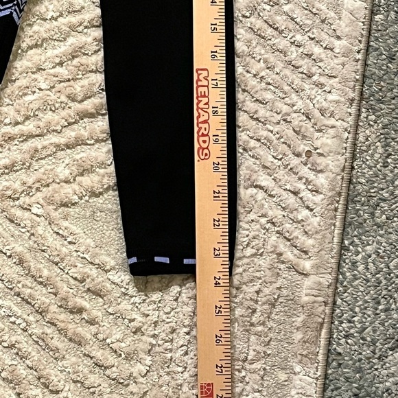 EXCLUSIVELY MISOOK Cardigan Sweater Size M Black Blue Gray Chevron Stripe Accent - Picture 14 of 16